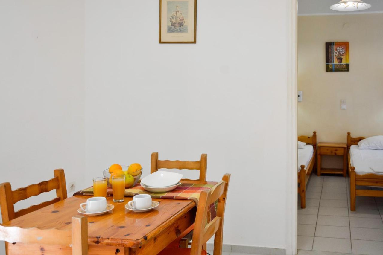 Loula Apartments กาวอส ภายนอก รูปภาพ
