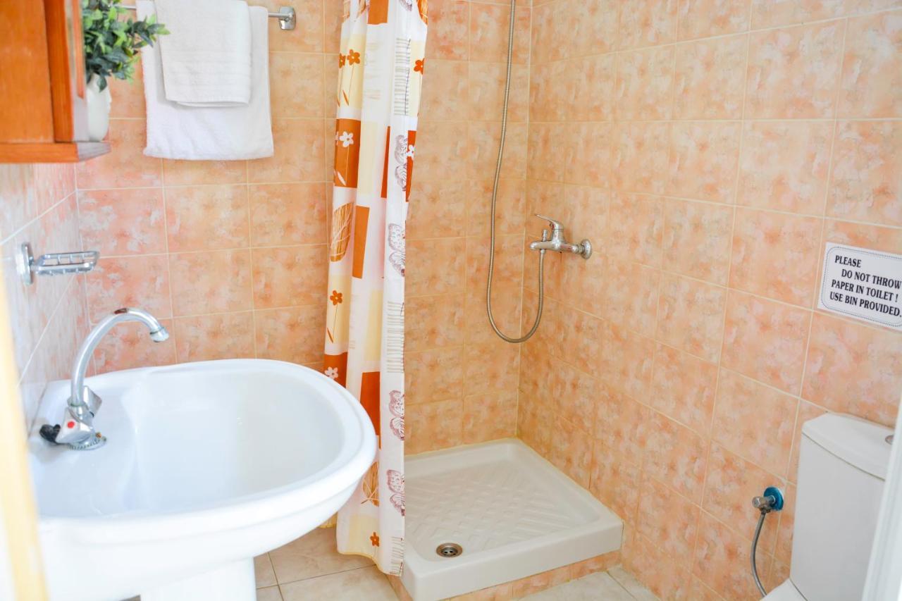 Loula Apartments กาวอส ภายนอก รูปภาพ
